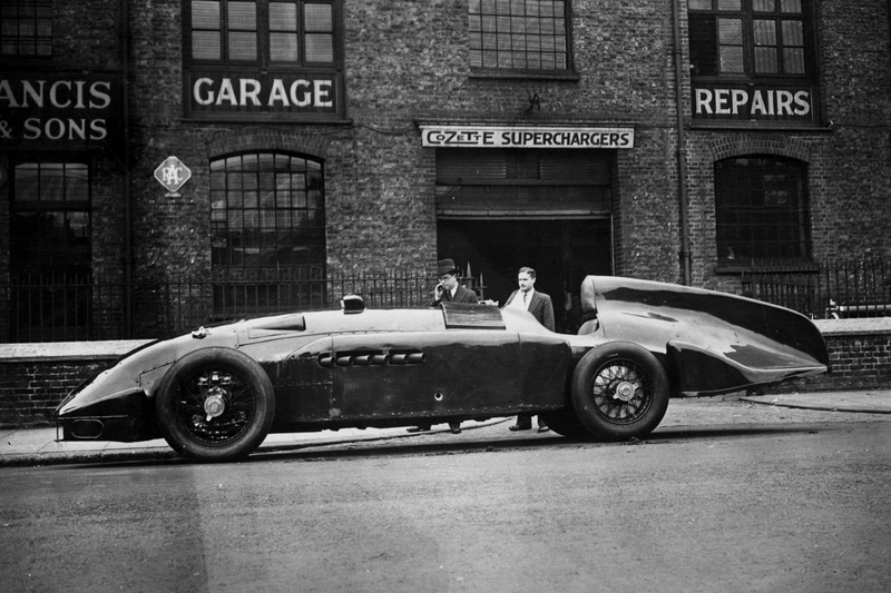 Illustration for article titled The Blazing Fast Evolution of Land Speed Record Cars
